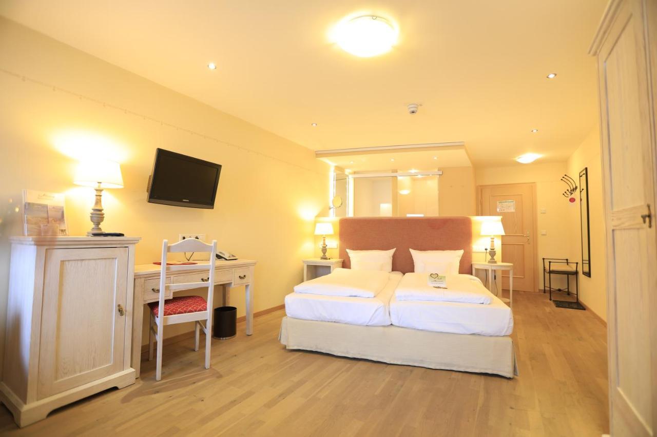 Hotel Gut Schmelmerhof 상트엥글마 외부 사진